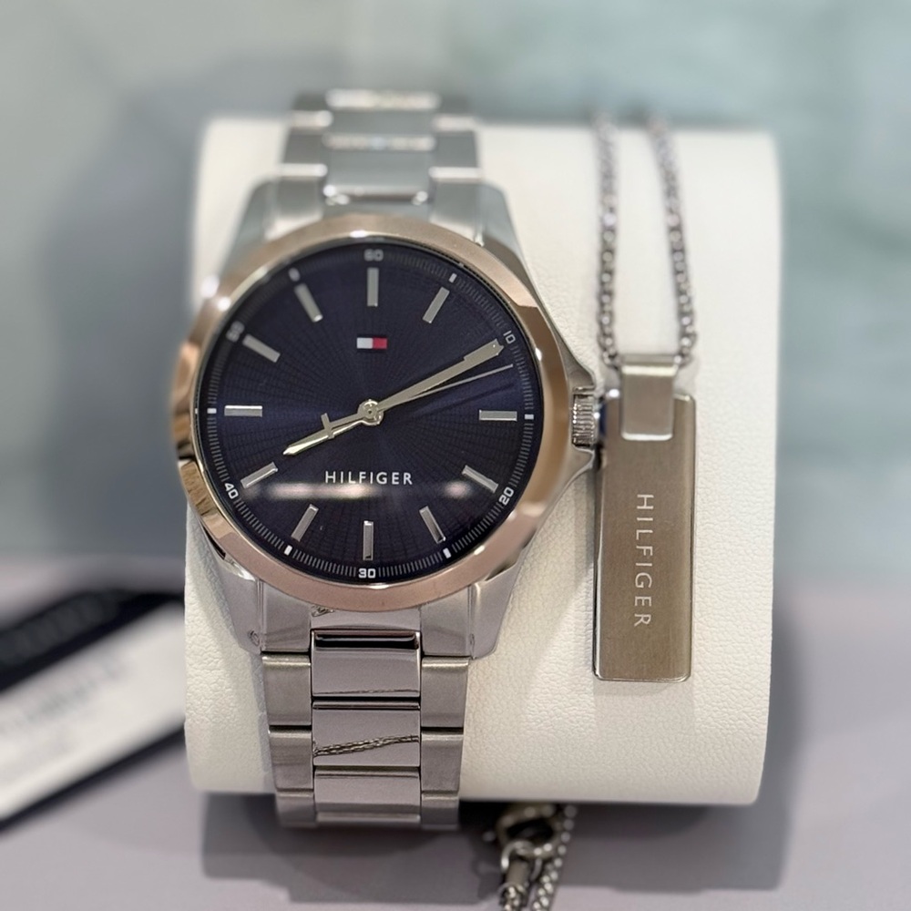 Tommy Hilfiger Men's Quartz Silver-Tone Stainless Steel Bracelet Watch Set 42mm
